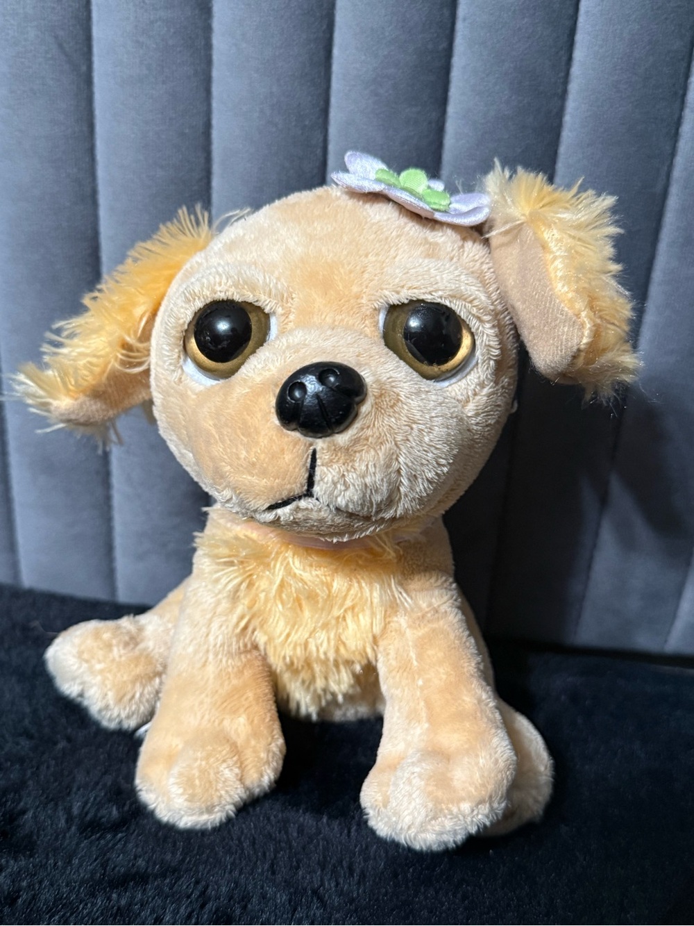 The Petting Zoo Puppy Dog Plush 2009 Tan Flower Collar Stuffed Animal Toy 8”